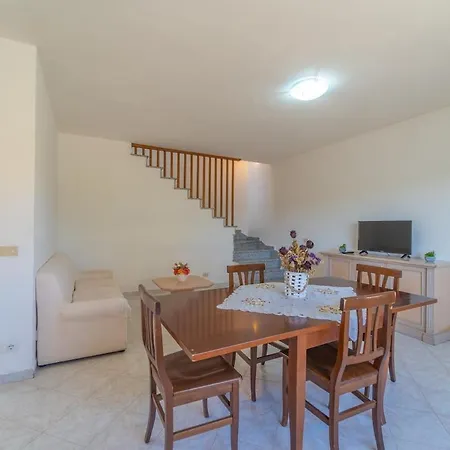 Lägenhet With Garden Olbia