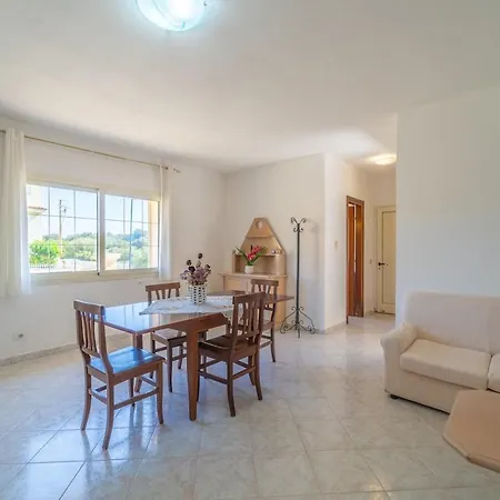Apartment With Garden