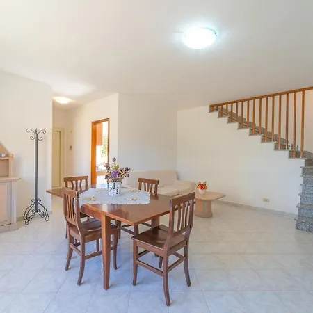 Appartement With Garden Olbia